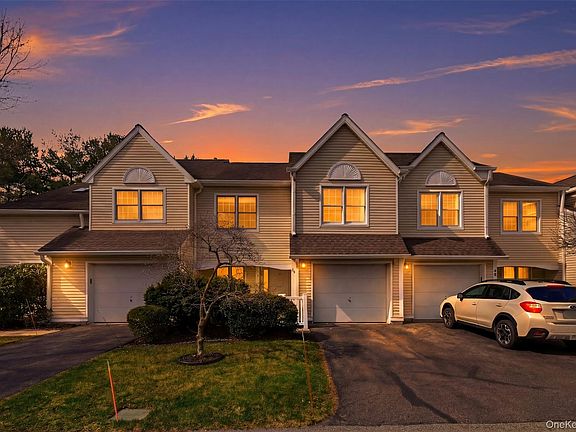 3rd image of 60 Spruce Ridge Drive