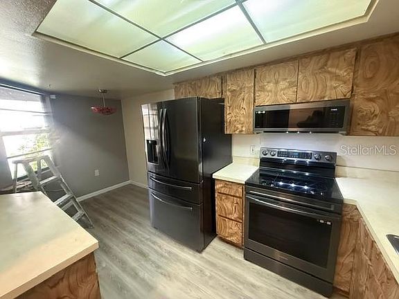 2nd image of 2131 Ridge Rd S APT 74