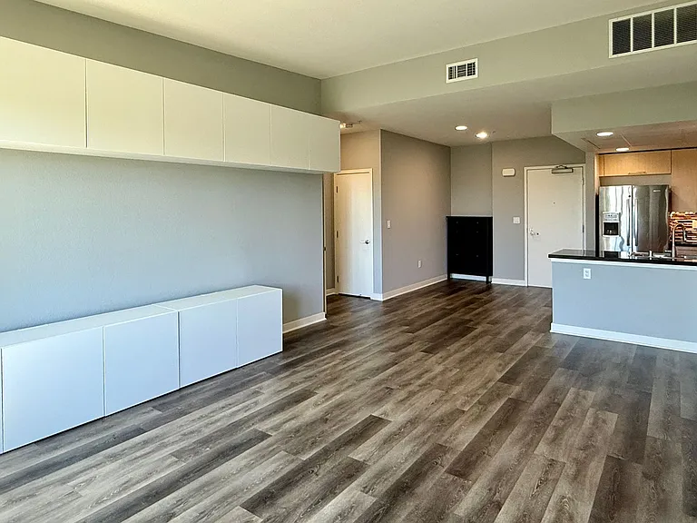 88 Bush St #4215 — Photo 4