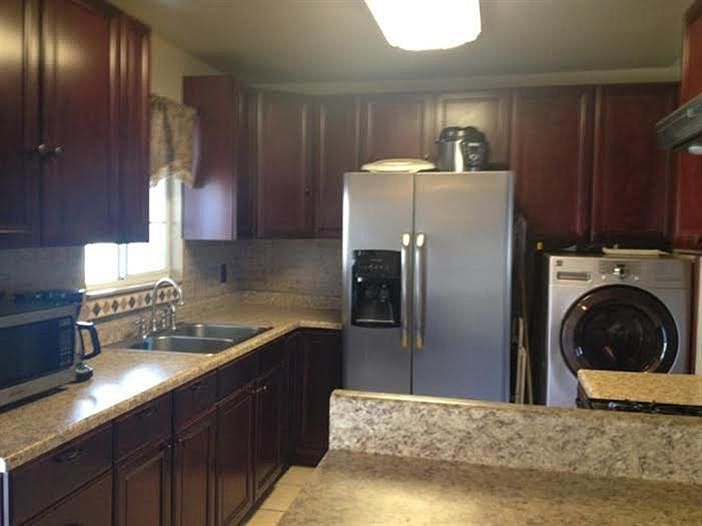 2nd image of 1701 Piute St