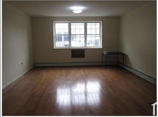 410 E 183rd St #3, Bronx, NY 10458
