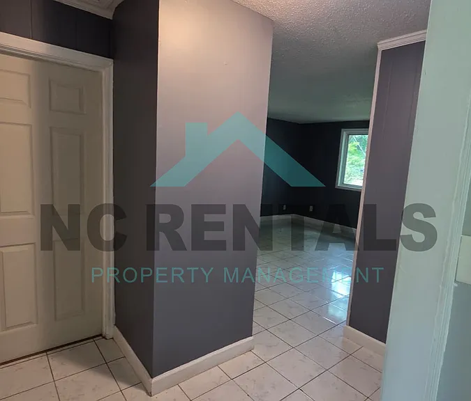 3211 Donnell St — Photo 11