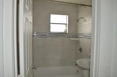 bath/shower