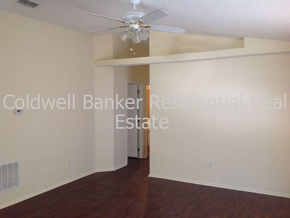 3rd image of 1740 Chatham Cir