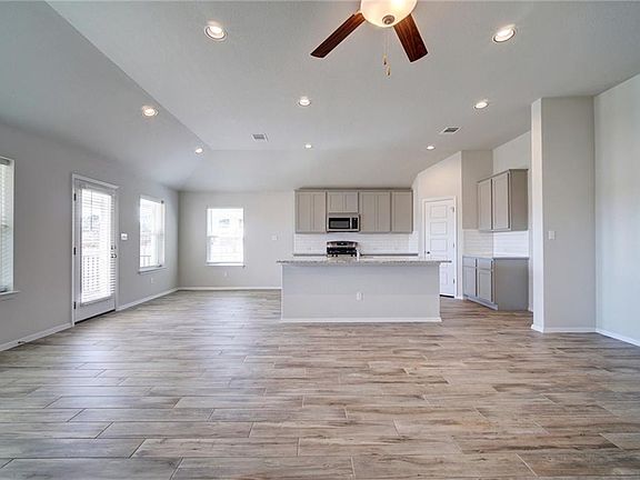 5th image of 1332 Low Branch Ln
