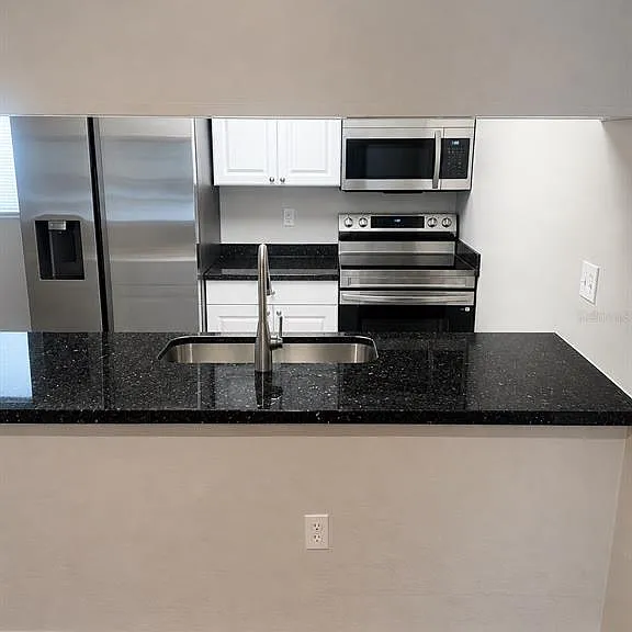 4017 SW 22nd Rd #B — Photo 4