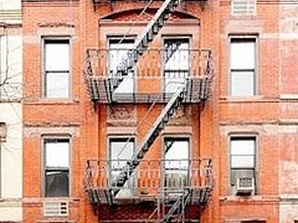 521 E 83rd St APT 2E, New York, NY 10028