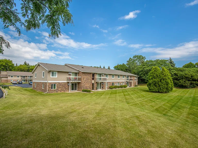 Glen Hills Apartments — Photo 47