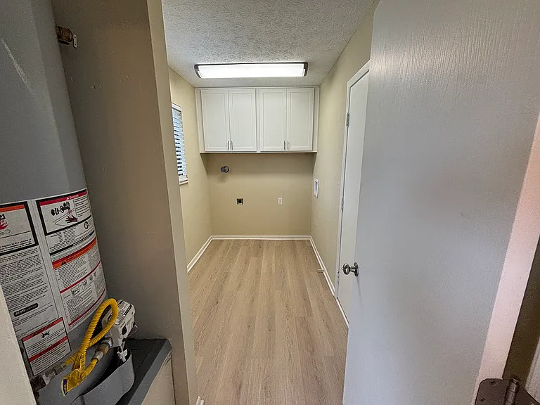 1891 Stoneview Ct — Photo 8