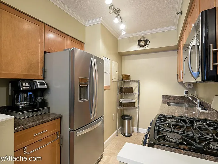 4801 Fairmont Ave #311 — Photo 6