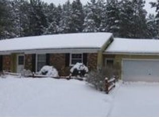 211 Crestwood Dr, Gaylord, MI 49735