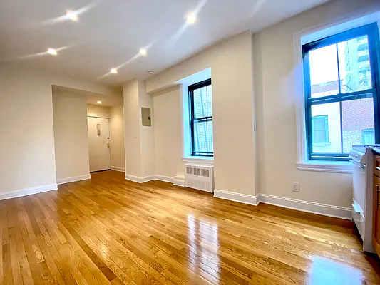 Rented by City & Suburban | media 24