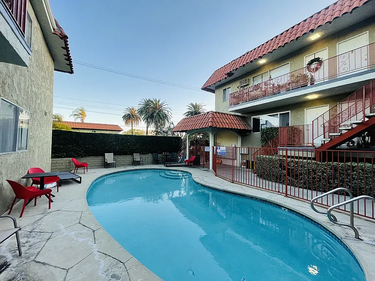 pool view