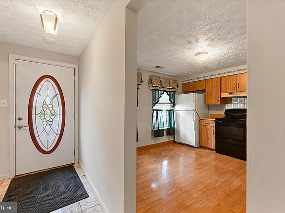 3rd image of 1503 Lodge Pole Ct