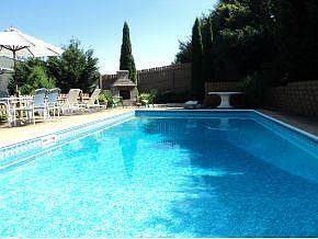 4th image of 3348 NW Berkshire Cir