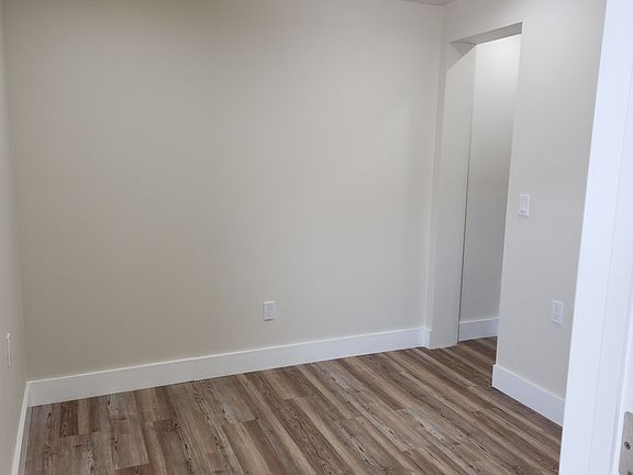 2nd image of 2371 30th Ave #1
