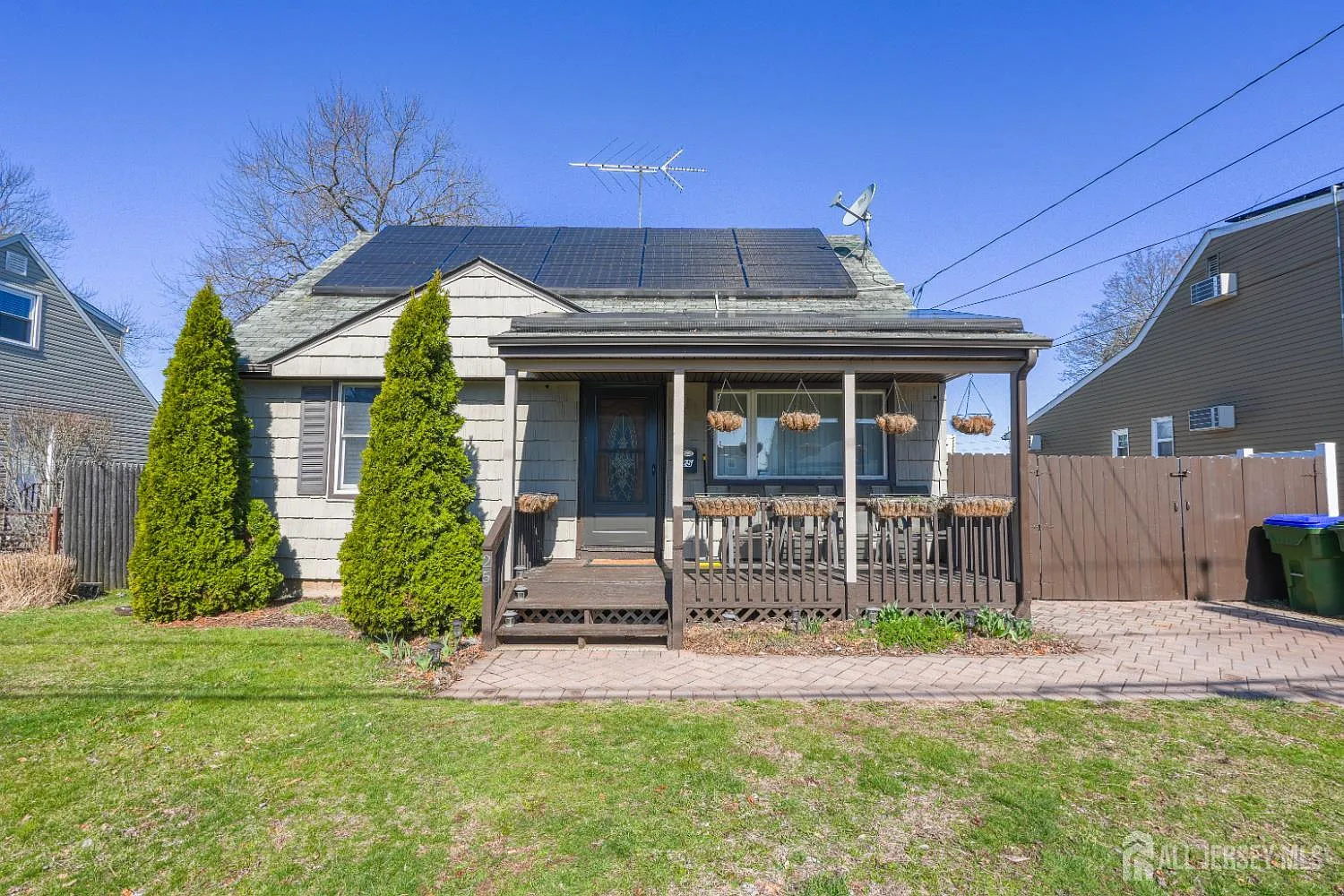 25 Ovington Ave photo 1