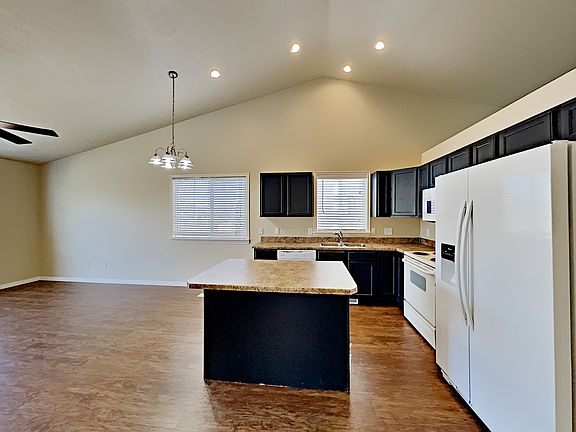 5th image of 163 Crystal Bay Dr