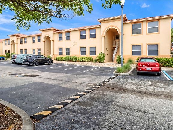 2nd image of 15430 Bellamar Cir APT 3015