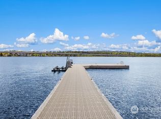 3001 Webster Point Rd NE, Seattle, WA 98105