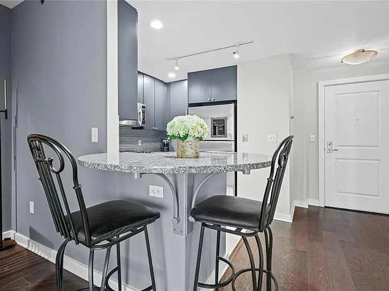 3338 Peachtree Rd NE #1105 — Photo 7