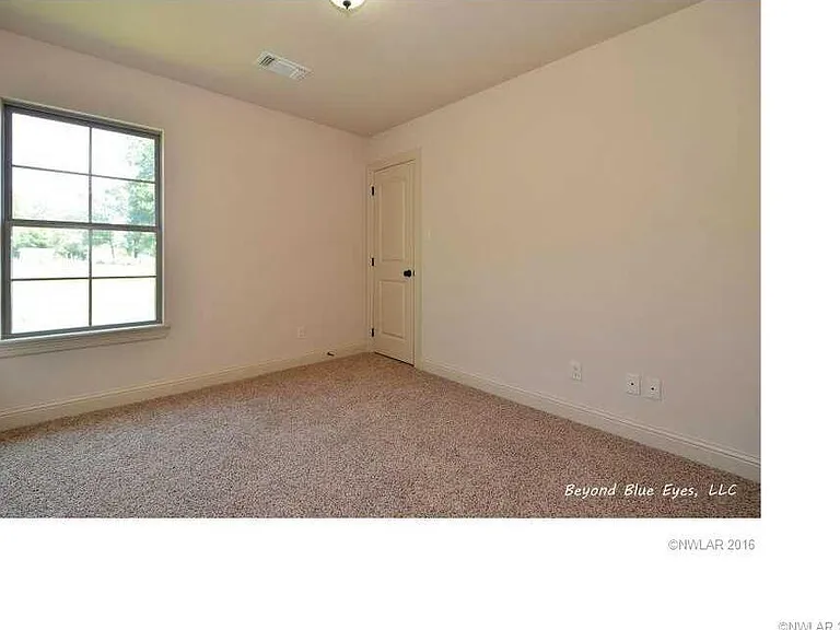 503 Oak Ridge Dr — Photo 16
