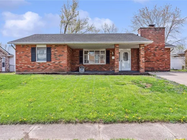1853 Pueblo Dr, Xenia, OH 45385