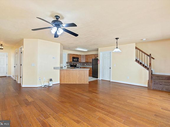 5th image of 110 Sabrina Ln