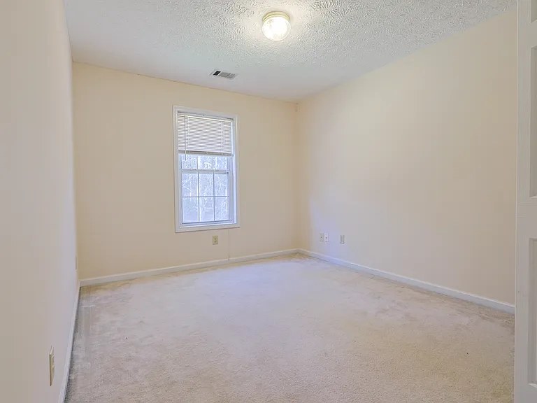 40 Harbour Lake Dr — Photo 33