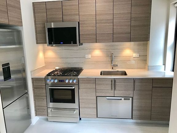 3rd image of 400 E 57th St APT 2D