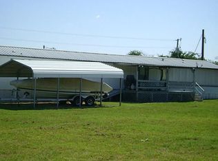 1239 Willow Beach Rd, Graford, TX 76449