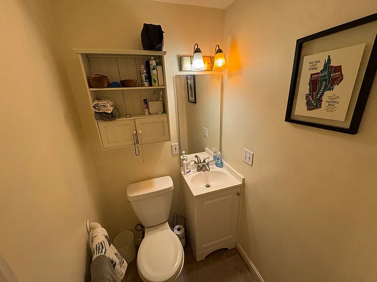 20 Gibbon St #1 — Photo 5
