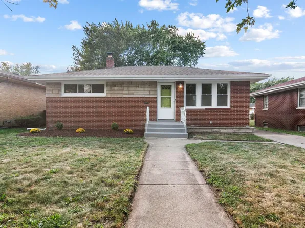 1570 Hendricks St, Gary, IN 46404