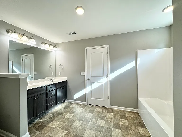 8077 Driftwood Loop — Photo 23
