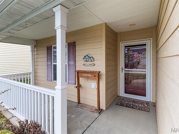 5th image of 1009 Hawk Ridge Dr