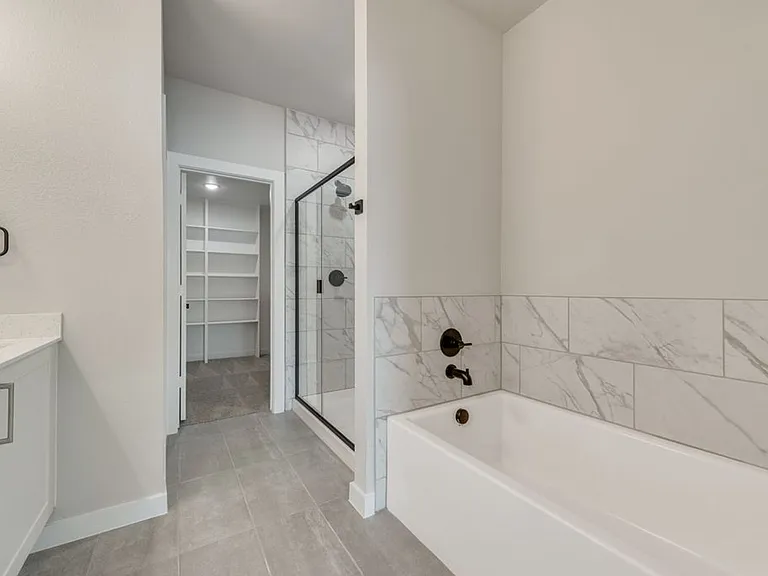 6846 Florence Dr — Photo 12