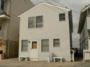 5003 Winchester Ave, Ventnor, NJ 08406