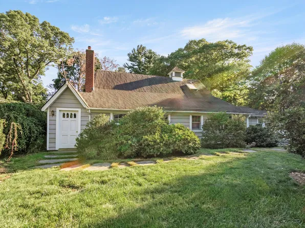 (undisclosed Address), Oyster Bay, NY 11771