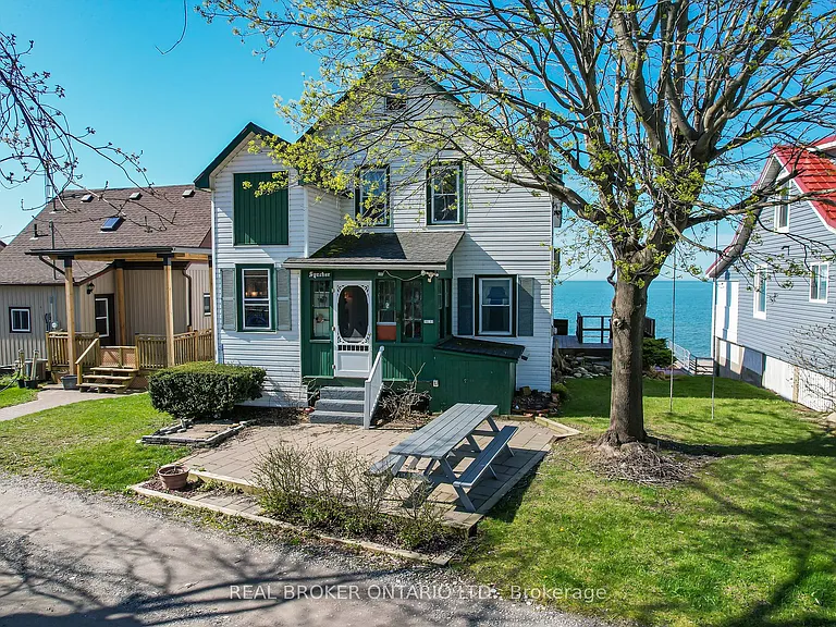 11611 Beach Rd W — Photo 3