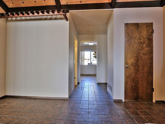 5th image of 452 N 19th St
