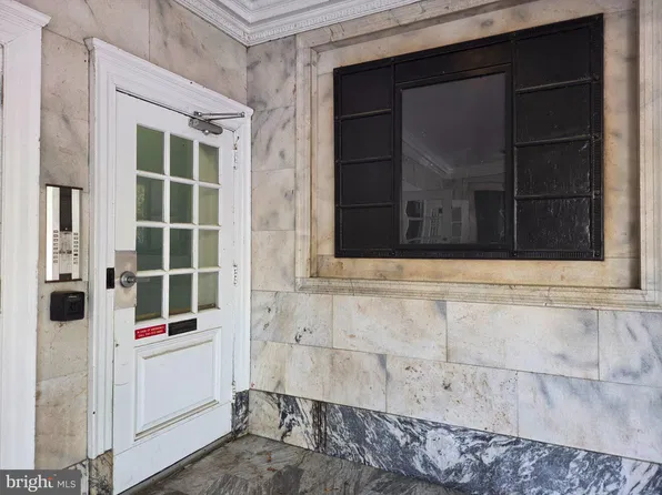 907 Caroline St, Fredericksburg, VA
