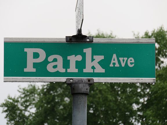 5th image of 406 Park Ave