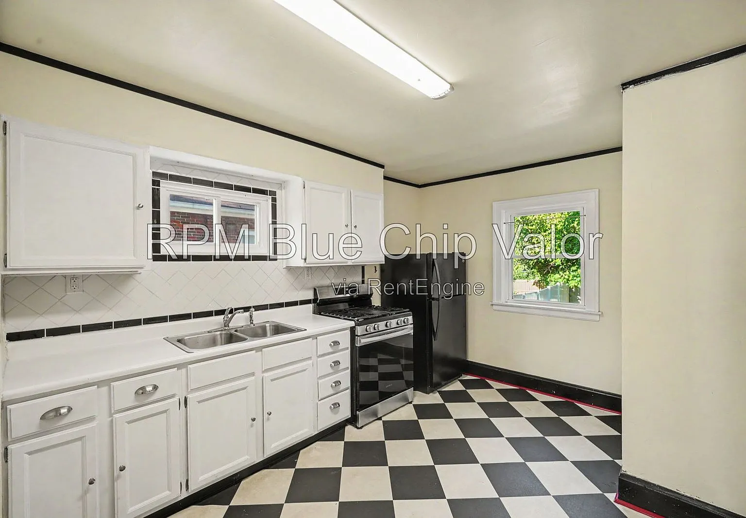 2 bed, 1.0 bath, $1,495 — Photo 4