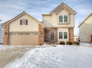7699 Summerdale Cir E, Ypsilanti, MI 48197