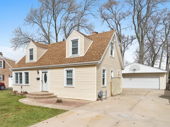 324 E Lyndale Ave, Northlake, IL 60164