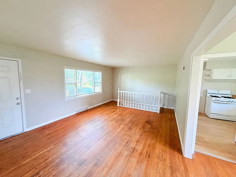 5403 Booth Ave — Photo 5