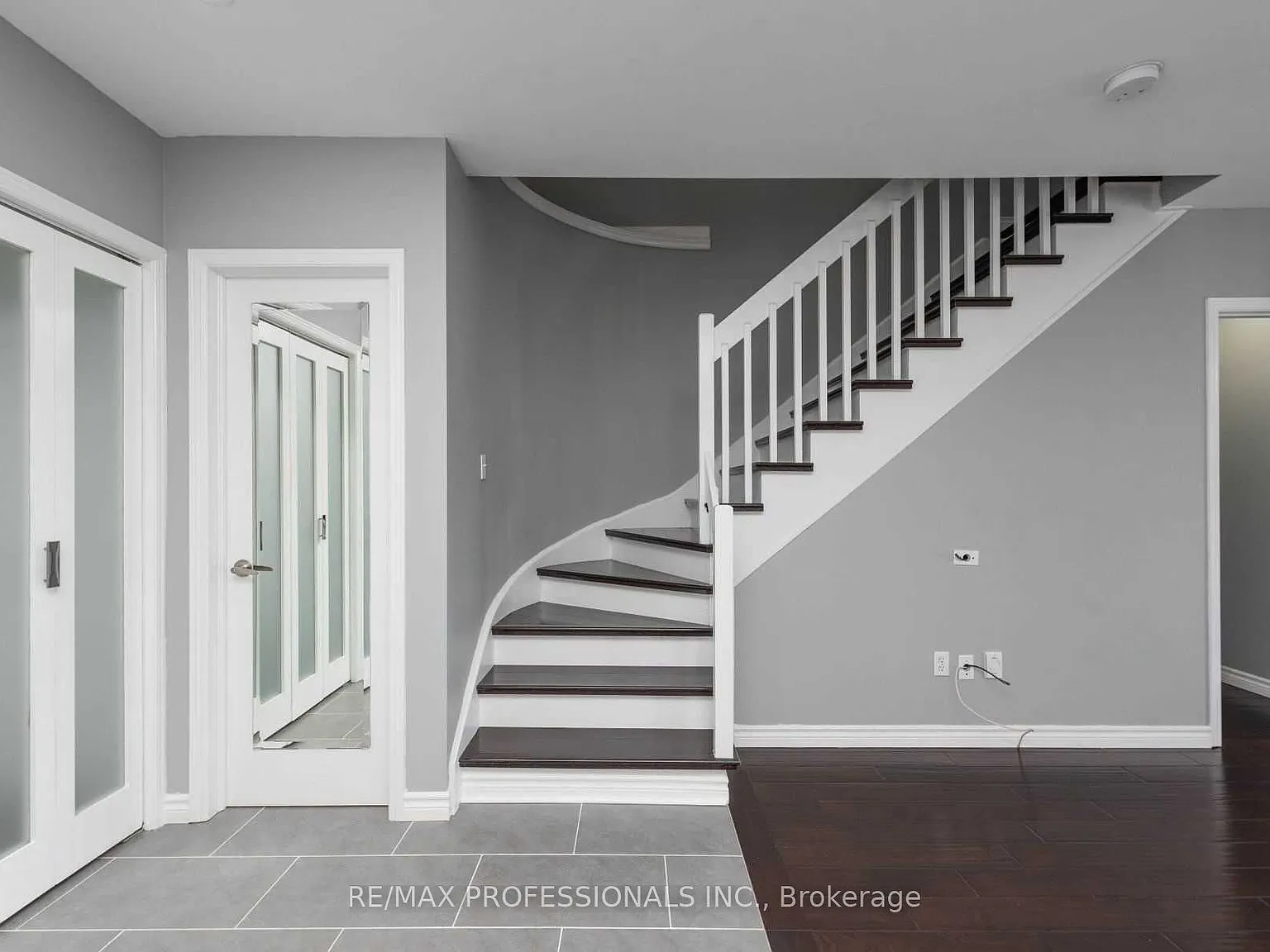3 bed, $3,995 — Photo 3