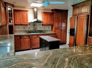 4834 Chateau Dr, San Diego, CA 92117