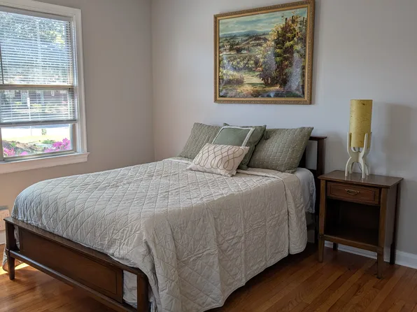 1606 E 37th St, Savannah, GA 31404