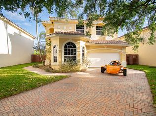 2191 NW 100th Ave, Pembroke Pines, FL 33024